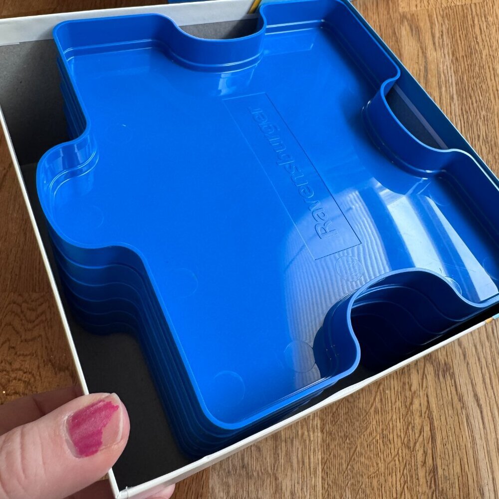 Ravensburger Puzzle Sort & Go Stackable Sorting Trays - Picture 10 of 10